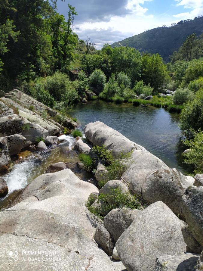 Abrigo Do Cabecinho - Serra Da Estrela Cortes do Meio Esterno foto