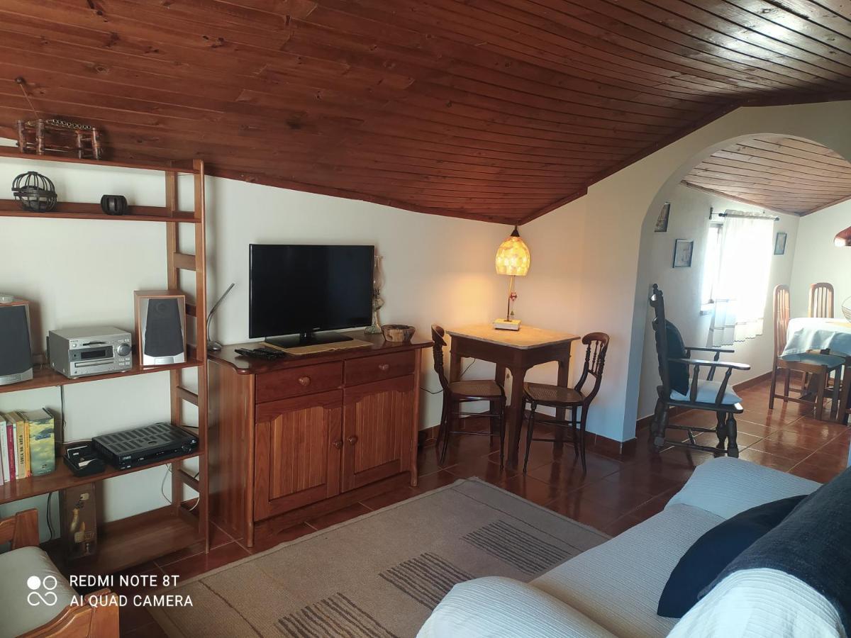Abrigo Do Cabecinho - Serra Da Estrela Cortes do Meio Esterno foto