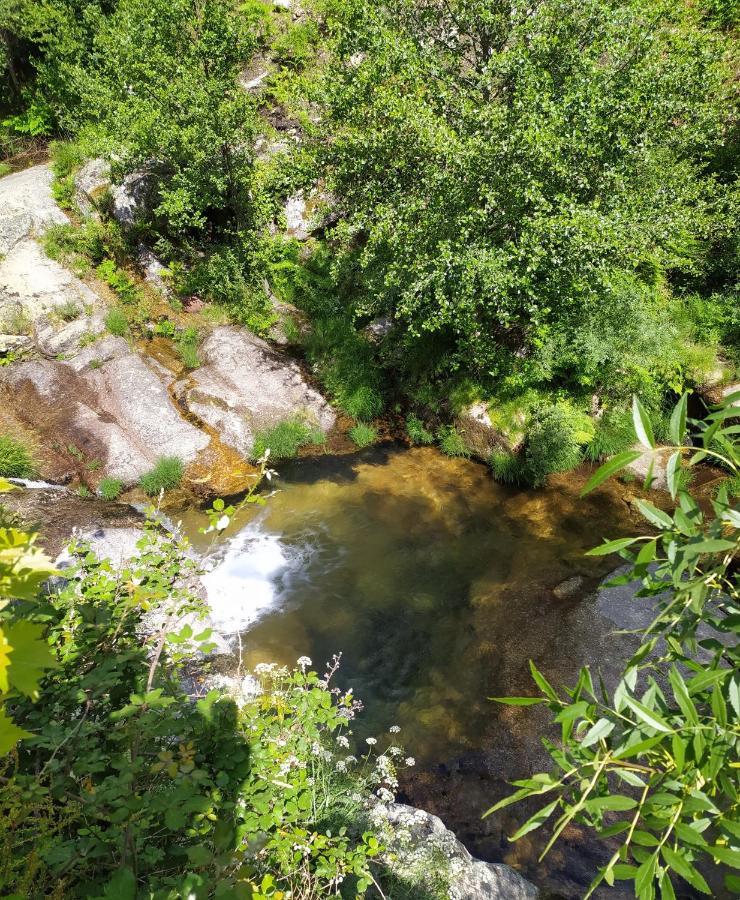 Abrigo Do Cabecinho - Serra Da Estrela Cortes do Meio Esterno foto